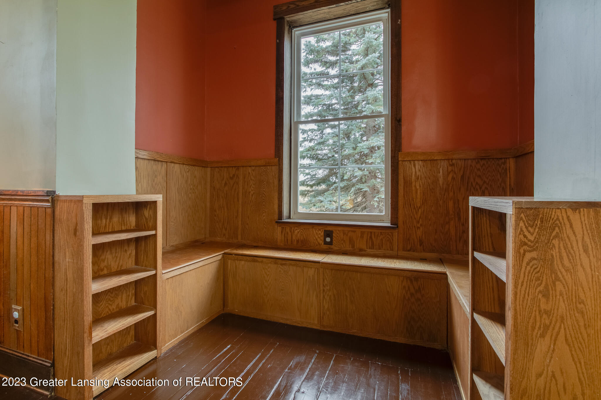 4212 West Chadwick Road Dewitt, MI 48820 - Photo 13 of 45 4212_Chadwick_JAMIE-20