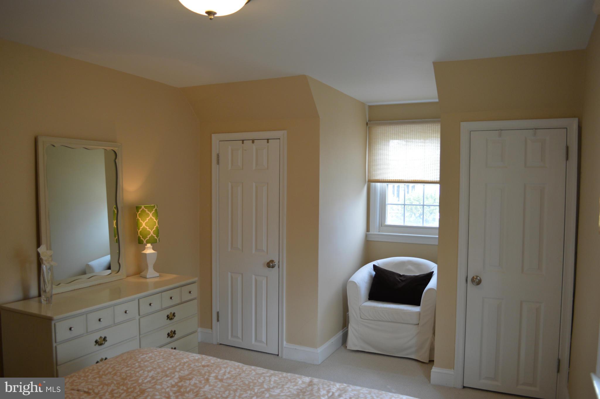 21 Tanglewood Road Baltimore, MD 21228 - Photo 20 of 29 2nd Bedroom