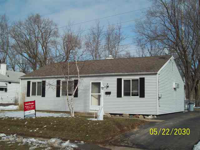 305 Decatur Road Marquette Heights, IL 61554 - Photo 1 of 10 Gallery Image 1