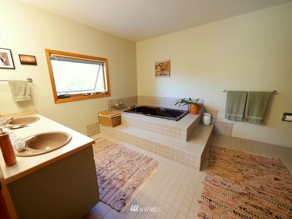 140 West Chewuch Road Winthrop, WA 98862 - Photo 14 of 25 Gallery Image 14