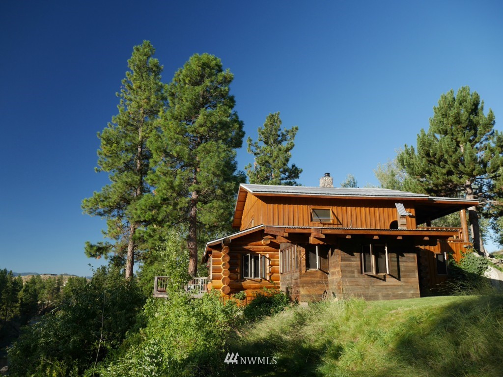 140 West Chewuch Road Winthrop, WA 98862 - Photo 4 of 25 Gallery Image 4