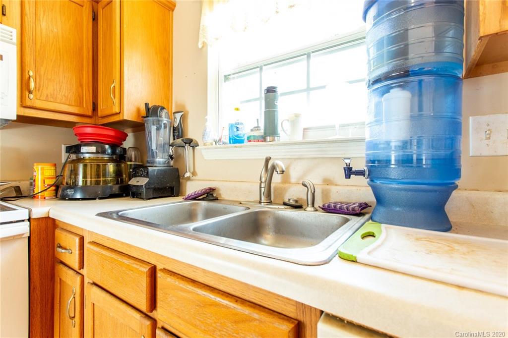 12321 Cardinal Point Road Charlotte, NC 28269 - Photo 16 of 43 Gallery Image 16