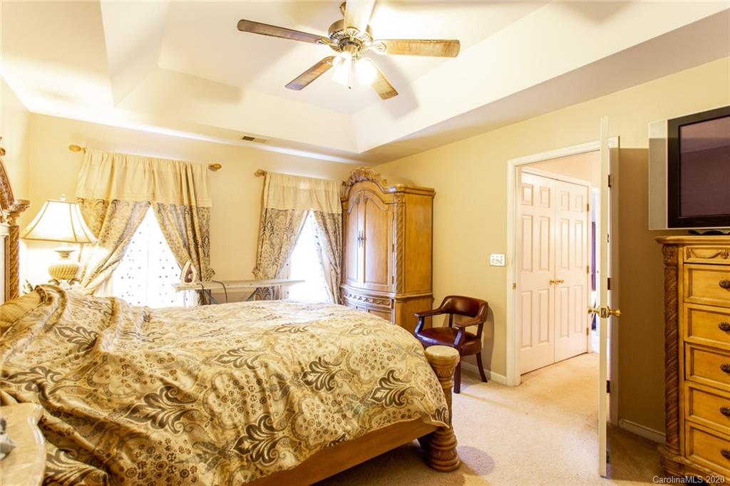 12321 Cardinal Point Road Charlotte, NC 28269 - Photo 25 of 43 Gallery Image 25
