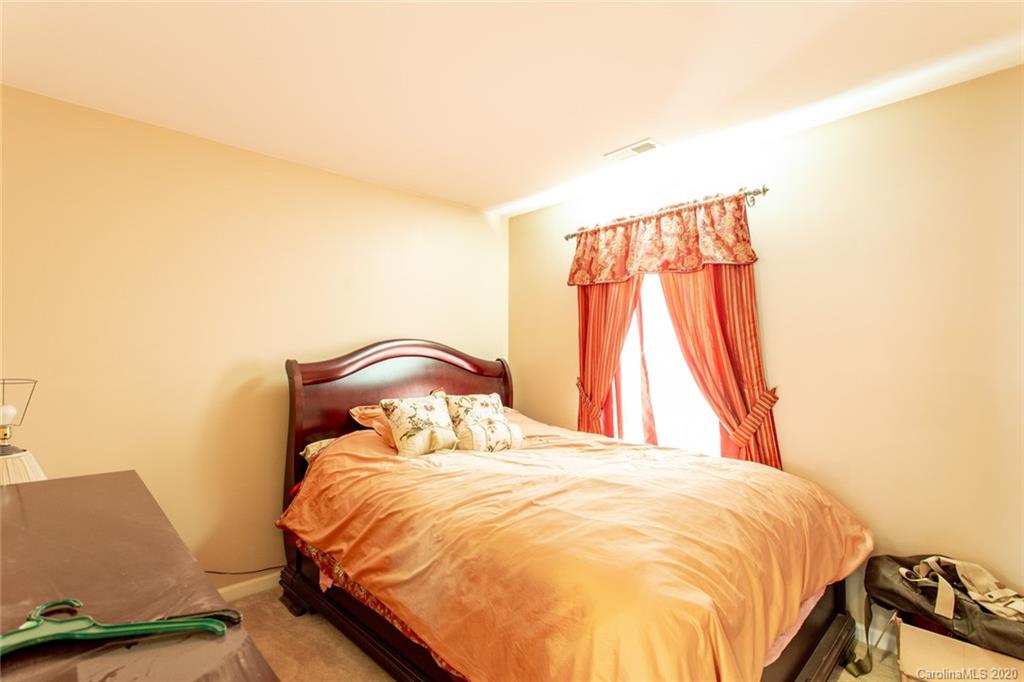 12321 Cardinal Point Road Charlotte, NC 28269 - Photo 31 of 43 Gallery Image 31