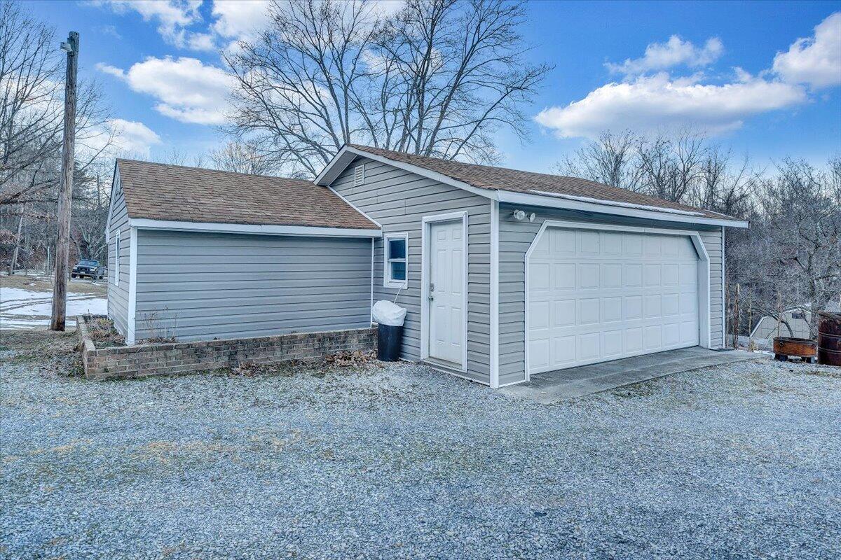 2412 Quarterwood Road Montvale, VA 24122 - Photo 34 of 40 44-MIB04111
