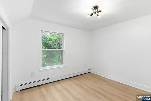 $2,950 | 292 Macopin Road, Bloomingdale, NJ 07403