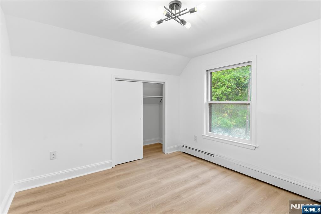 292 Macopin Road Bloomingdale, NJ 07403 - Photo 17 of 25