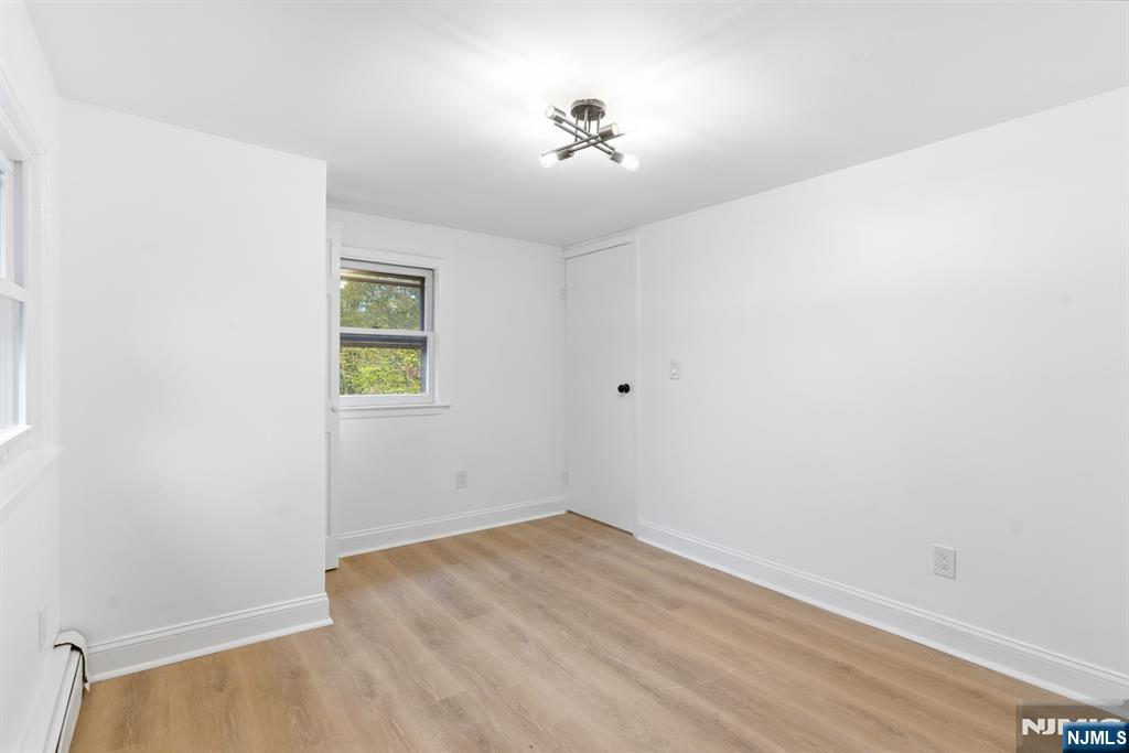 292 Macopin Road Bloomingdale, NJ 07403 - Photo 21 of 25