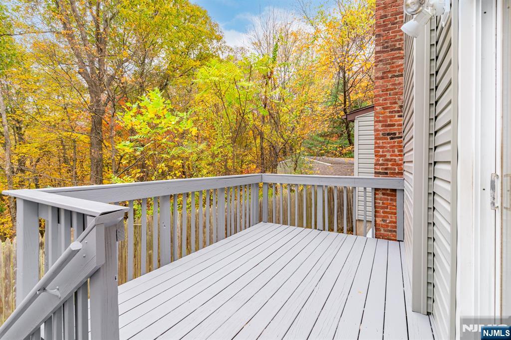 292 Macopin Road Bloomingdale, NJ 07403 - Photo 5 of 25