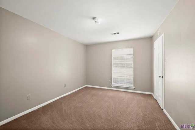 $365,000 | 886 Hedgewood Drive, Baton Rouge, LA 70815