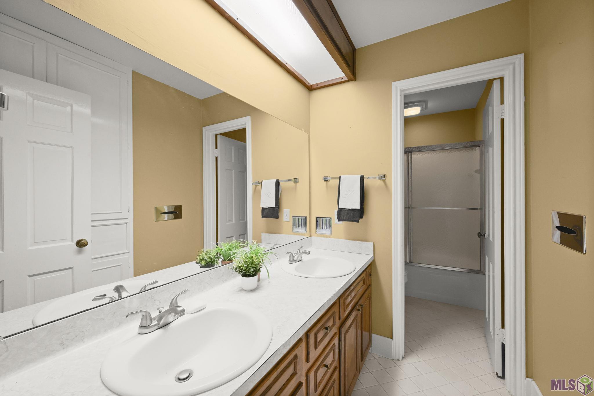 886 Hedgewood Drive Baton Rouge, LA 70815 - Photo 13 of 24