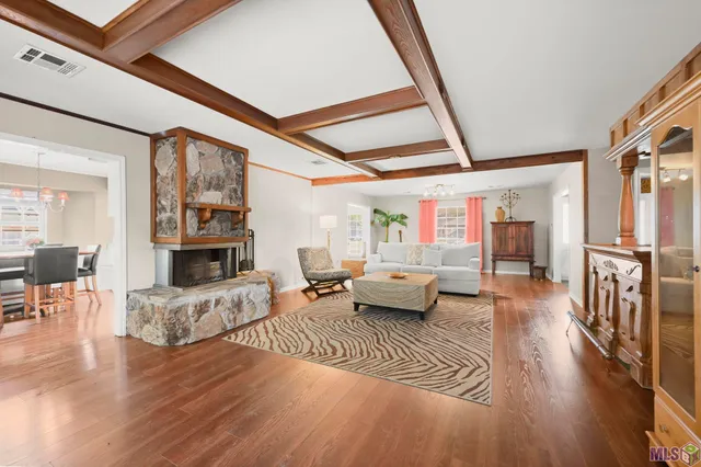 $365,000 | 886 Hedgewood Drive, Baton Rouge, LA 70815