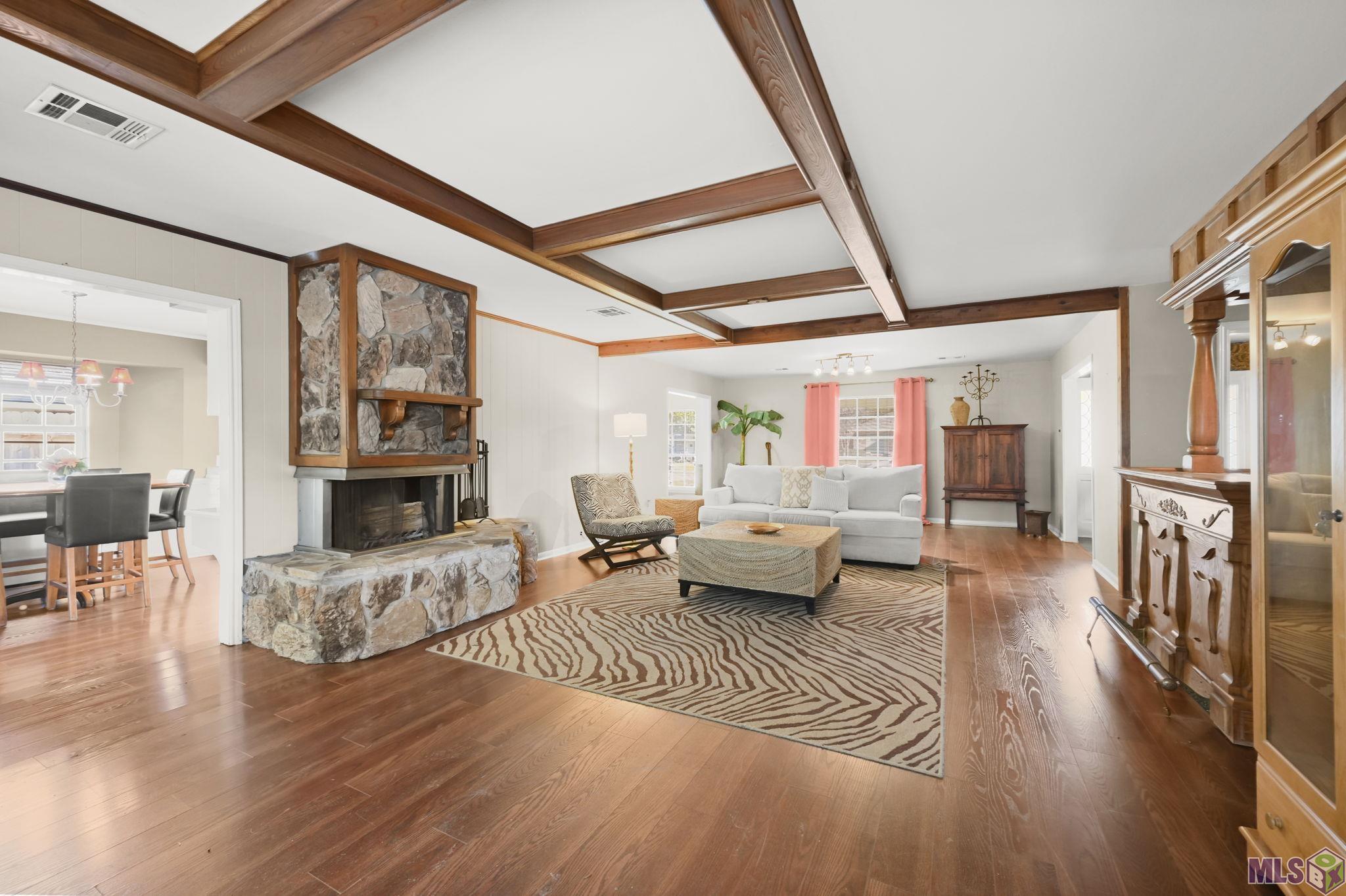 886 Hedgewood Drive Baton Rouge, LA 70815 - Photo 3 of 24