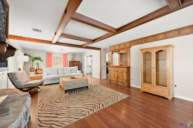 $365,000 | 886 Hedgewood Drive, Baton Rouge, LA 70815