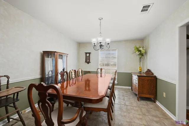 $365,000 | 886 Hedgewood Drive, Baton Rouge, LA 70815