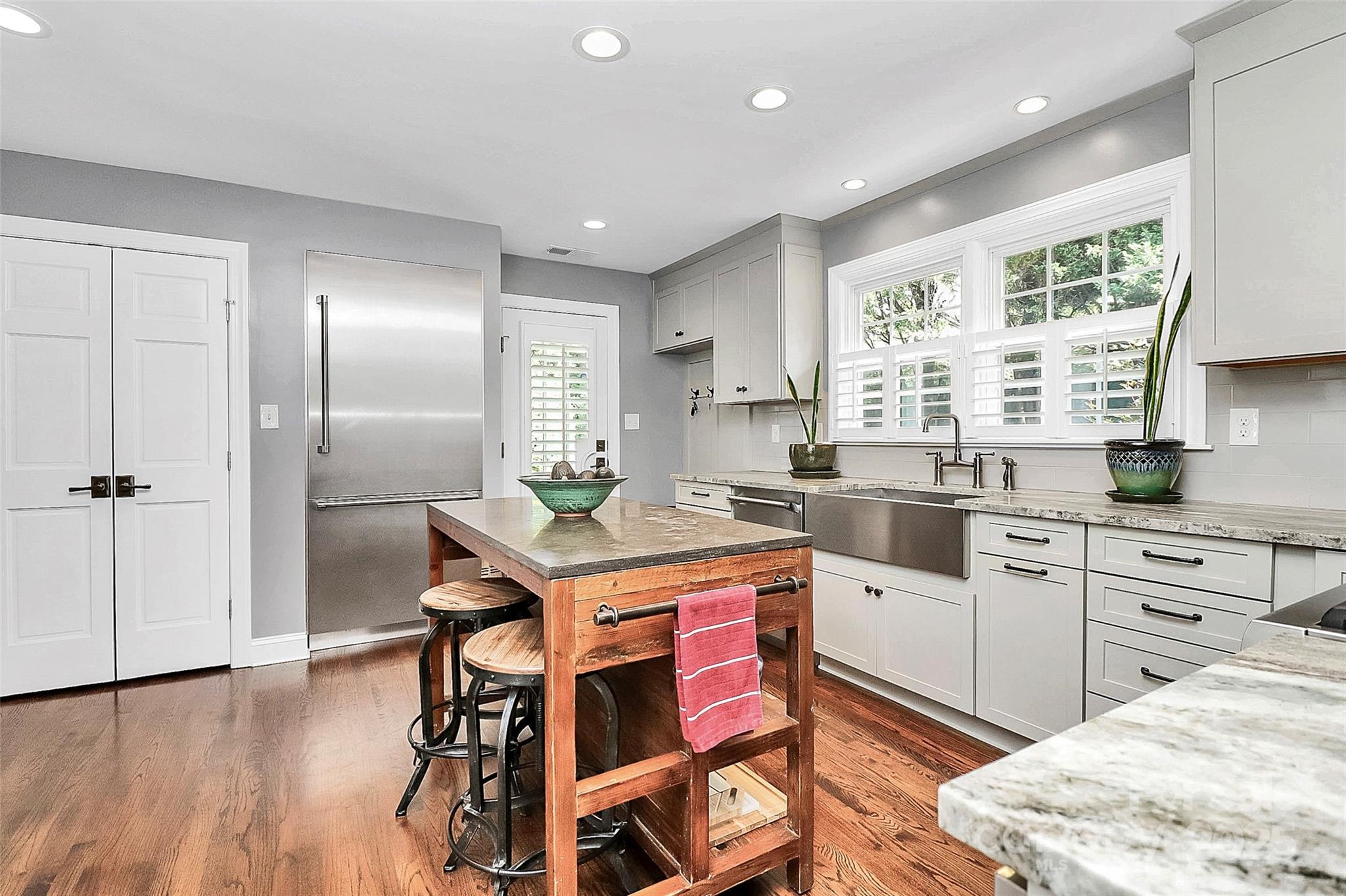 3816 Table Rock Road Charlotte, NC 28226 - Photo 12 of 47