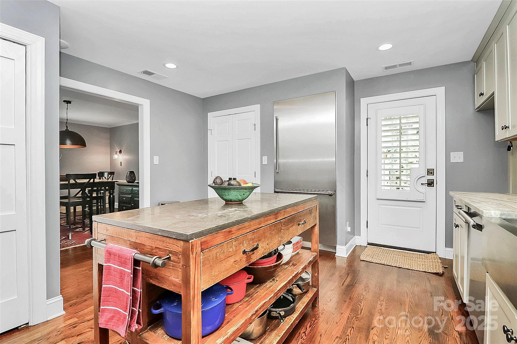 3816 Table Rock Road Charlotte, NC 28226 - Photo 13 of 47