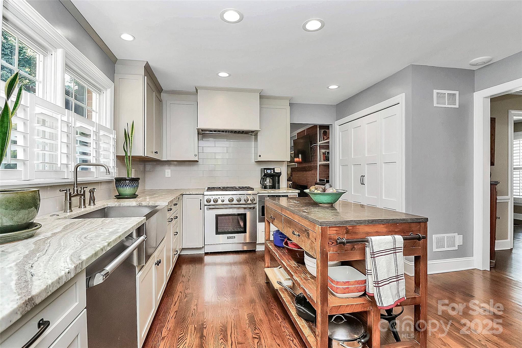 3816 Table Rock Road Charlotte, NC 28226 - Photo 14 of 47