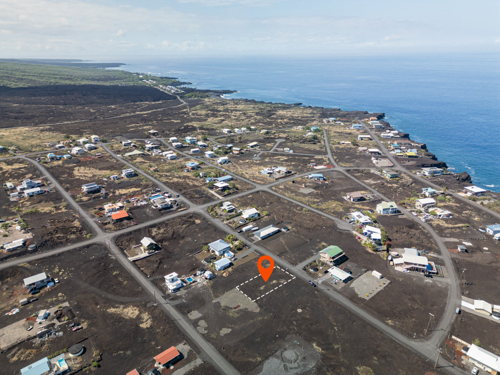 7 Elima Avenue Captain Cook, HI 96704 - Photo 4 of 11 an aerial view of a city