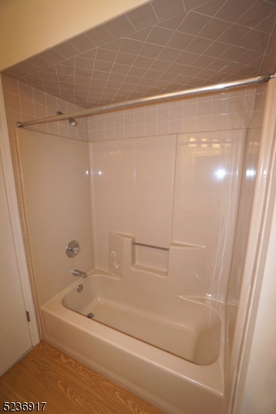 675 Raritan Road, Unit 13 Clark, NJ 07066 - Photo 19 of 31 Gallery Image 19