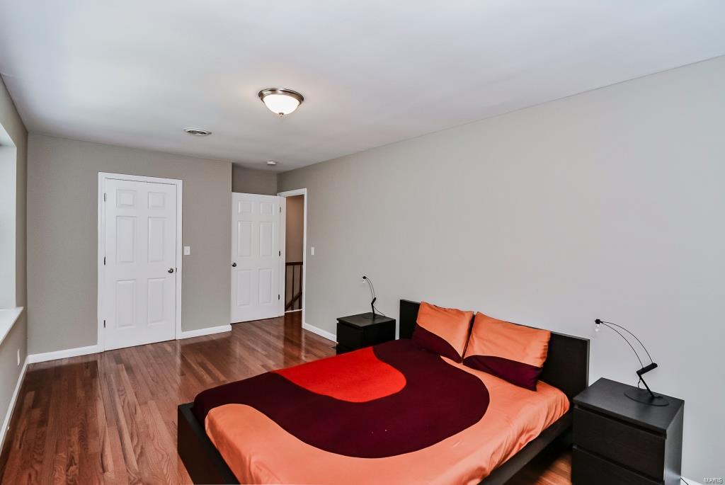 10348 Conway Road Frontenac, MO 63131 - Photo 16 of 23 Gallery Image 16