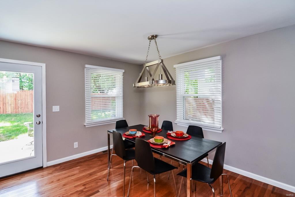 10348 Conway Road Frontenac, MO 63131 - Photo 4 of 23 Gallery Image 4