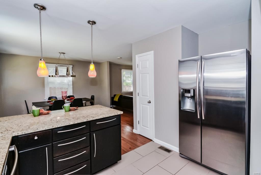 10348 Conway Road Frontenac, MO 63131 - Photo 8 of 23 Gallery Image 8