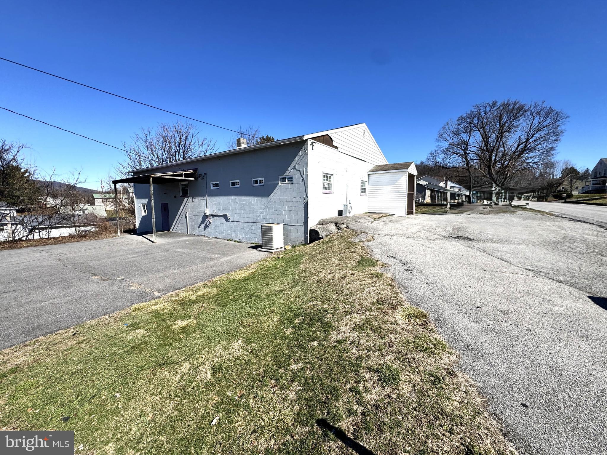 401 Yale Street Lewistown, PA 17044 - Photo 1 of 27