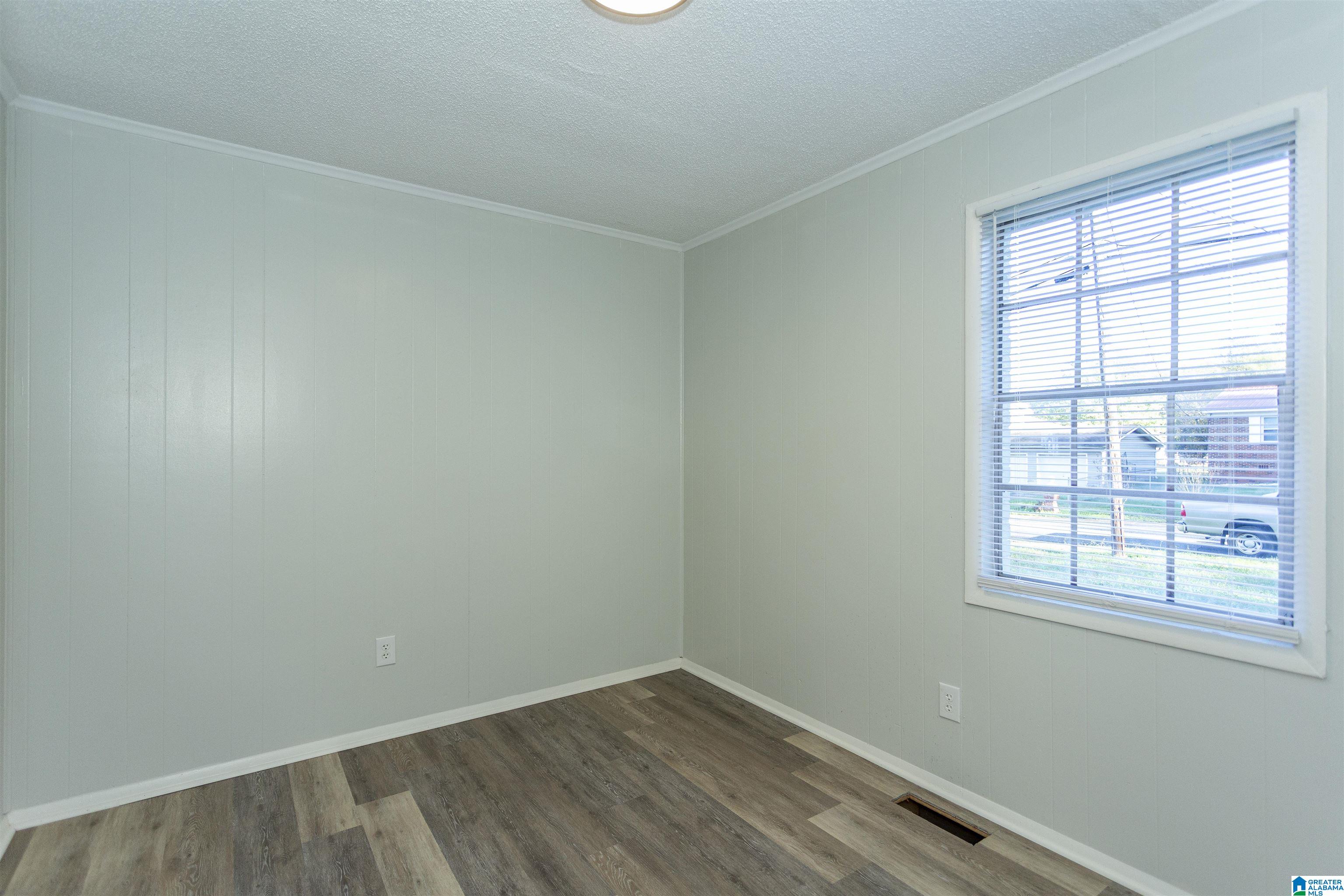 724 Illinois Road Birmingham, AL 35221 - Photo 28 of 33