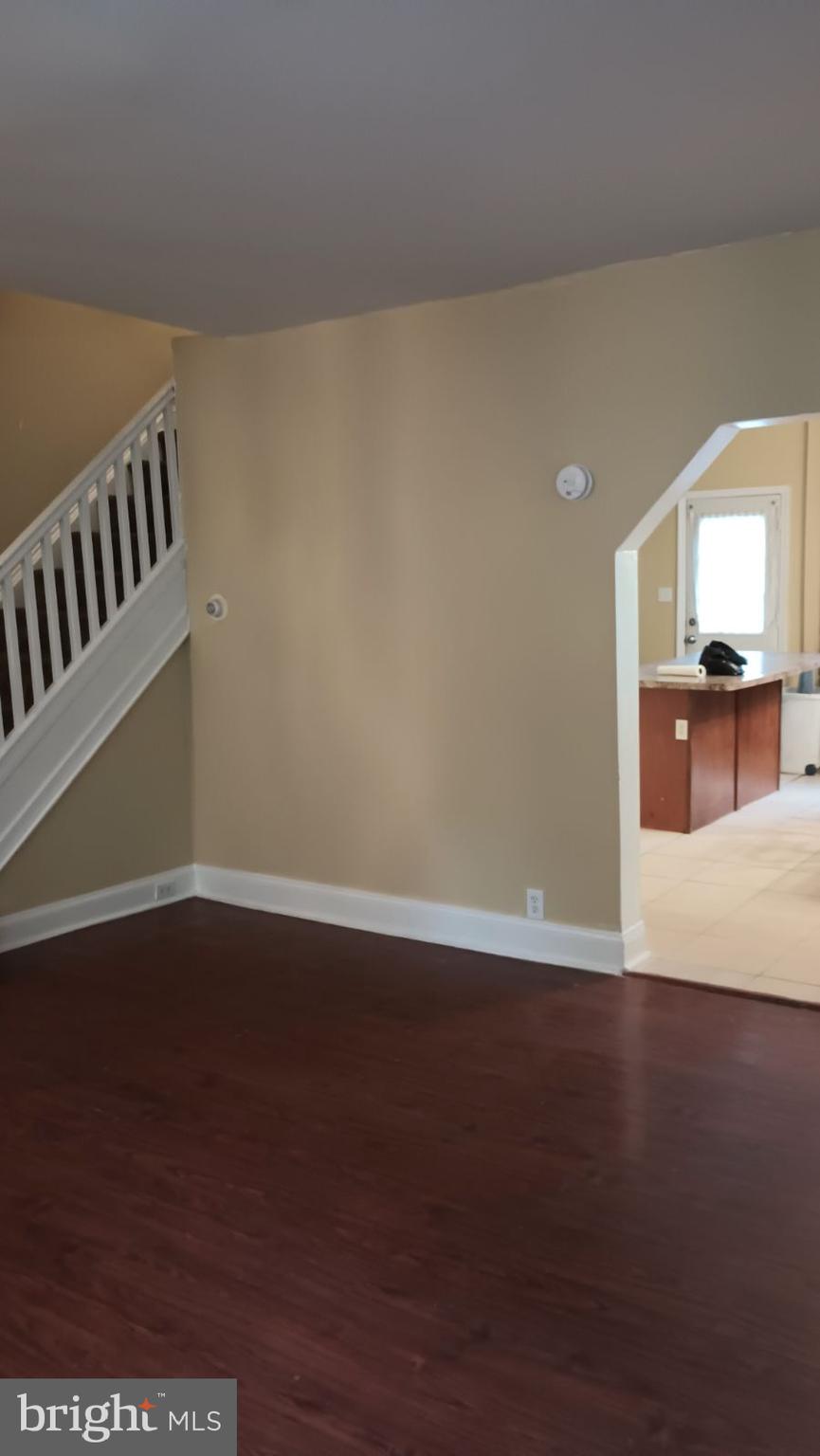 107 South Wickham Road Baltimore, MD 21229 - Photo 11 of 16