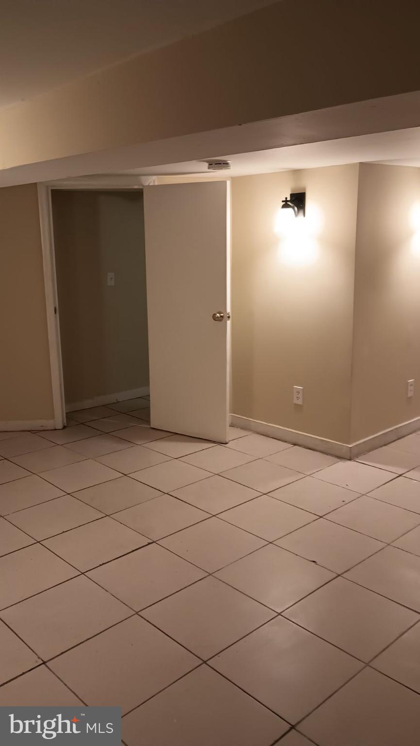 107 South Wickham Road Baltimore, MD 21229 - Photo 9 of 16