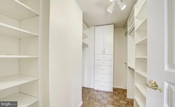 $2,900 | 7111 Woodmont Avenue, Unit 209, Bethesda, MD 20815