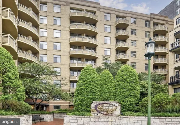 $2,900 | 7111 Woodmont Avenue, Unit 209, Bethesda, MD 20815