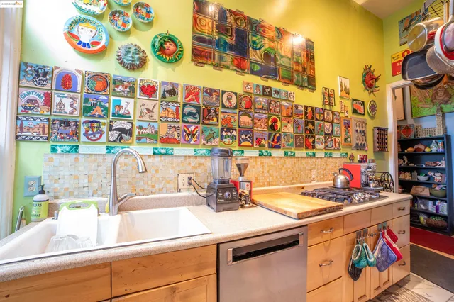 $2,250,000 | 1009 Madison Street, Oakland, CA 94607