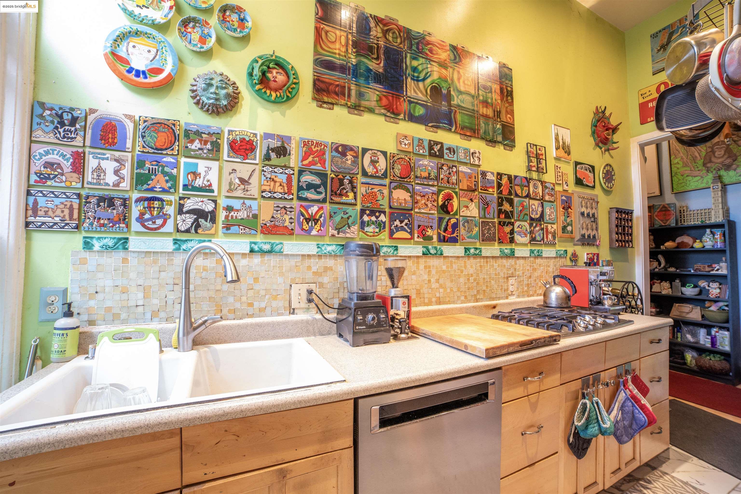 1009 Madison Street Oakland, CA 94607 - Photo 15 of 37