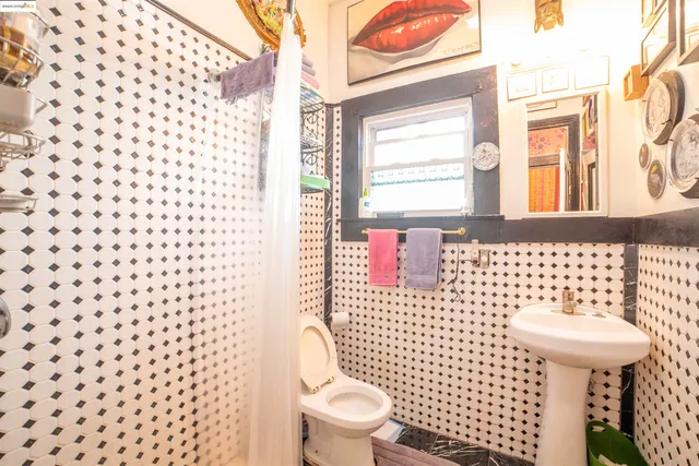 $2,250,000 | 1009 Madison Street, Oakland, CA 94607