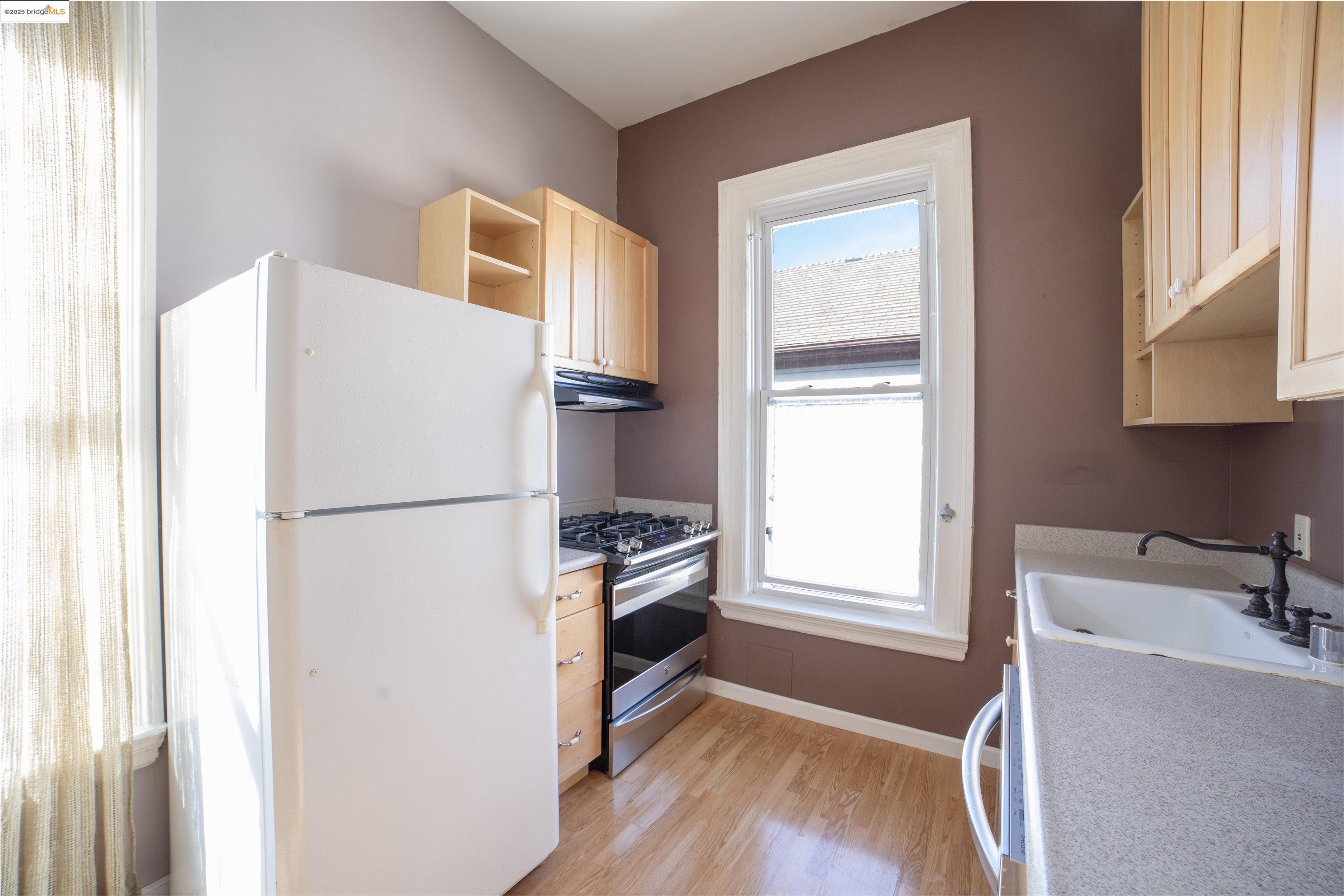 1009 Madison Street Oakland, CA 94607 - Photo 31 of 37