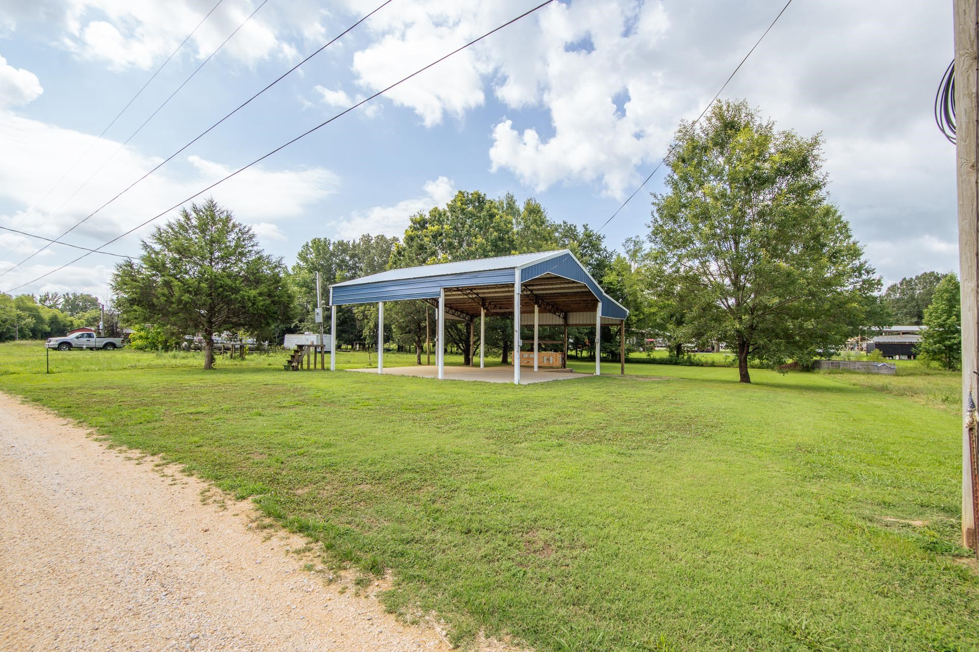 56 Shirley Terry Loop Savannah, TN 38372 - Photo 13 of 17