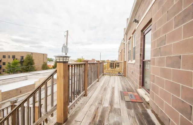 $2,150 | 2154 North Natchez Avenue, Unit 3N, Chicago, IL 60707