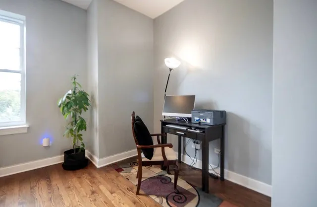 $2,150 | 2154 North Natchez Avenue, Unit 3N, Chicago, IL 60707