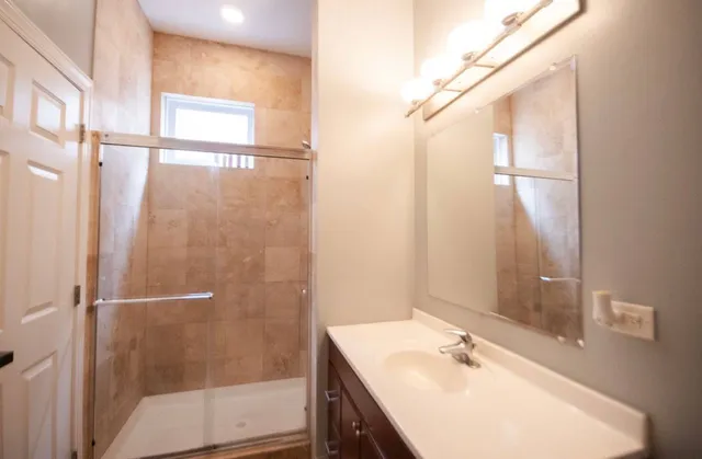 $2,150 | 2154 North Natchez Avenue, Unit 3N, Chicago, IL 60707