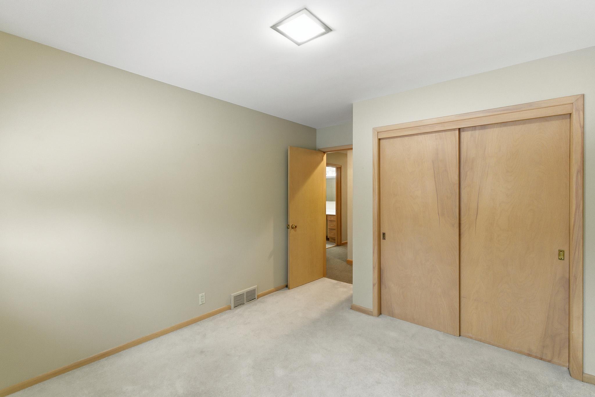 17 Gold Street Minnesota Lake, MN 56068 - Photo 11 of 39