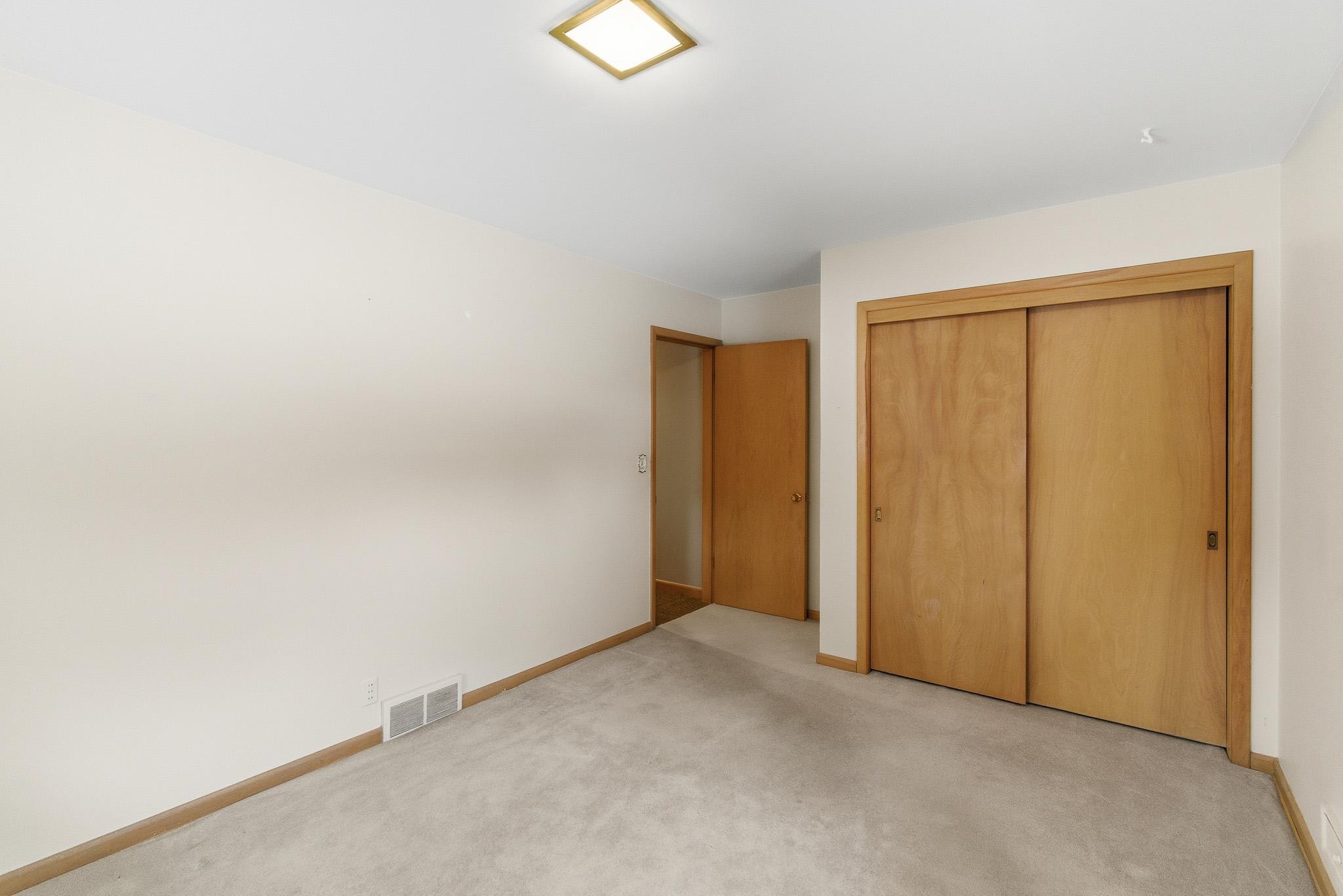 17 Gold Street Minnesota Lake, MN 56068 - Photo 13 of 39