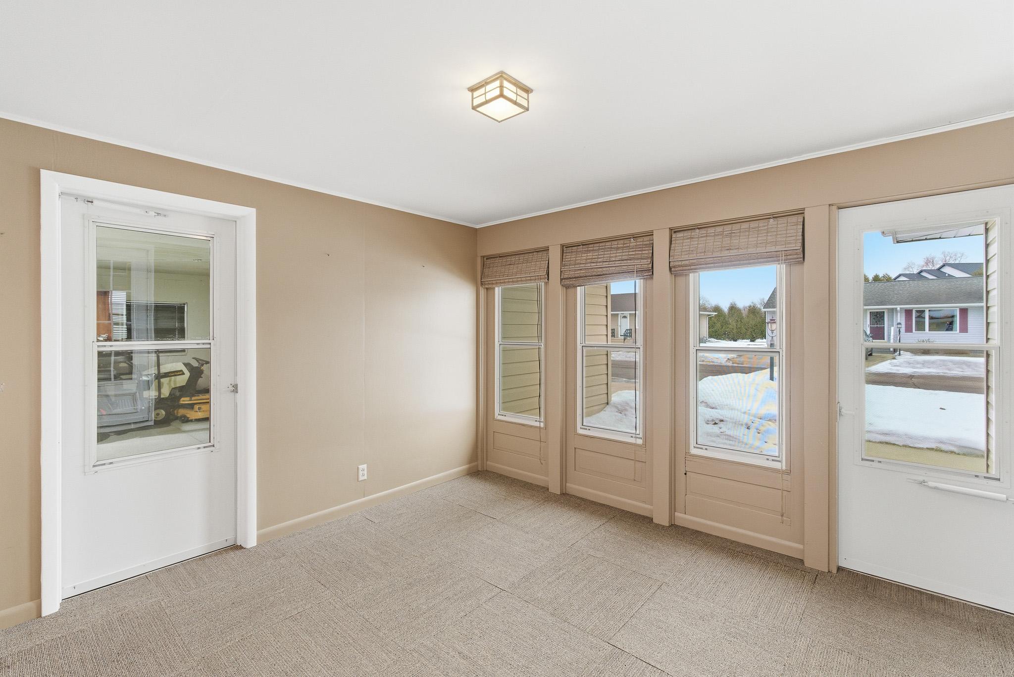 17 Gold Street Minnesota Lake, MN 56068 - Photo 23 of 39