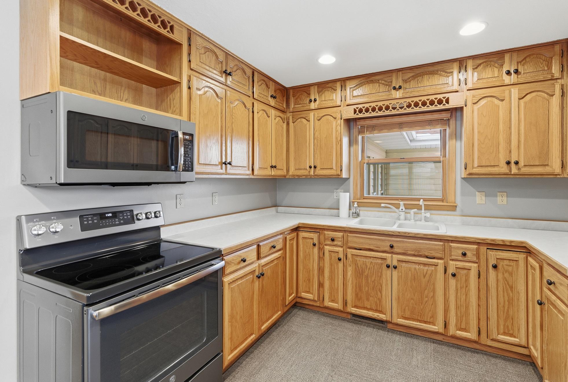 17 Gold Street Minnesota Lake, MN 56068 - Photo 3 of 39