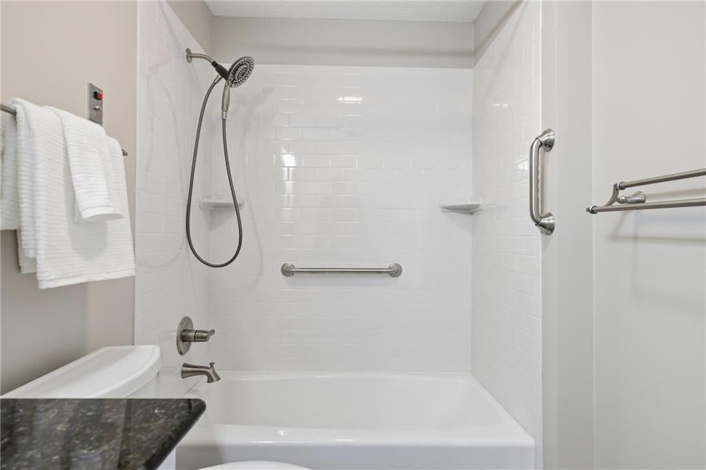 1800 Clairmont Lake, Unit 719 Decatur, GA 30033 - Photo 21 of 33