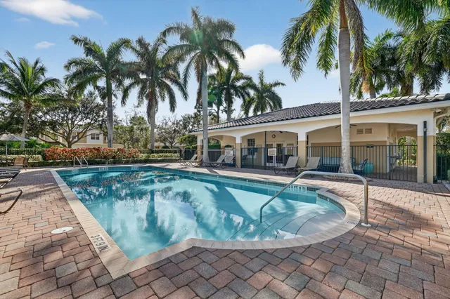 $255,000 | 2993 Southeast Lexington Lakes Drive, Stuart, FL 34994