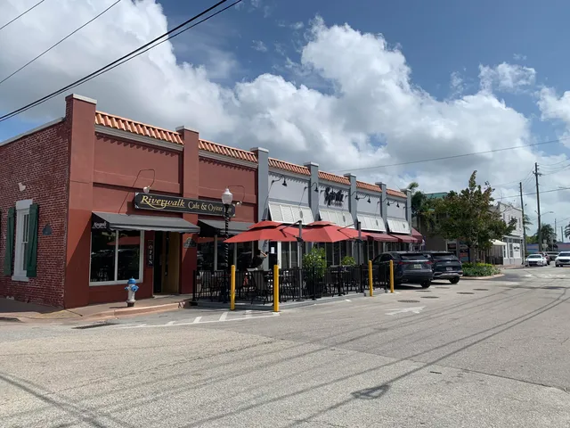 $255,000 | 2993 Southeast Lexington Lakes Drive, Stuart, FL 34994