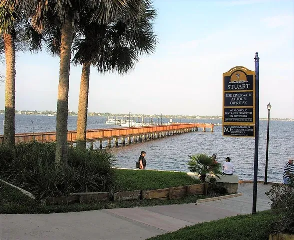 $255,000 | 2993 Southeast Lexington Lakes Drive, Stuart, FL 34994