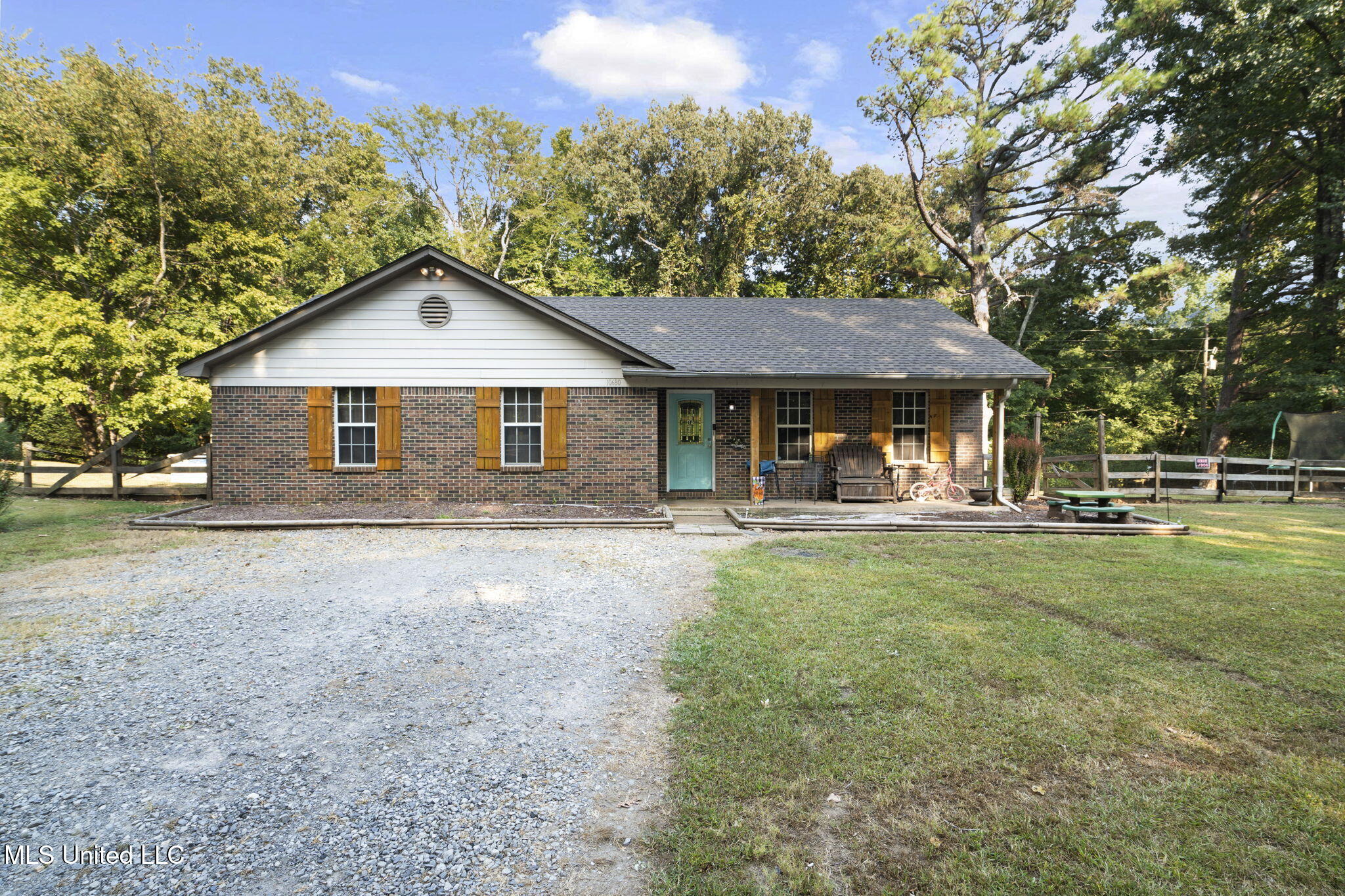 10680 High Road Hernando, MS 38632 - Photo 2 of 30 2-web-or-mls-10680 High Road Cove-02